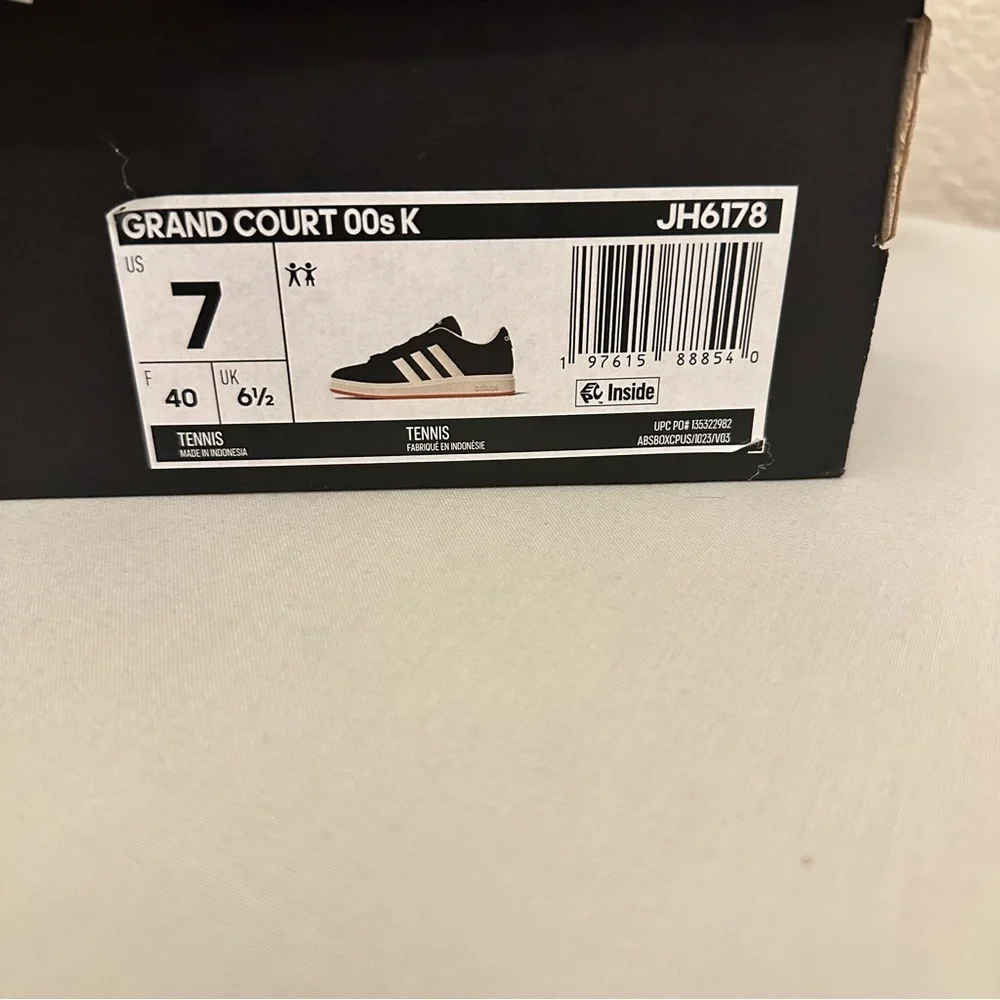 Adidas Black and Cream Sneakers - Picture 5 of 6